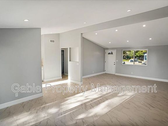 4th image of 27707 Tambora Dr