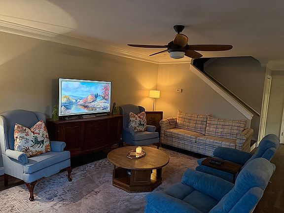 4th image of 155 Cambrian Way