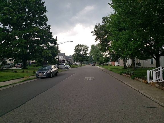 4th image of 494 Allen Ave
