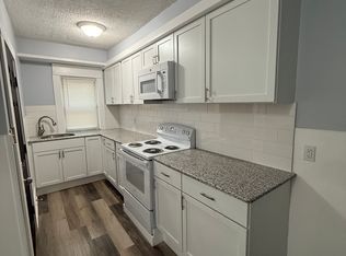 9 Sycamore St, Springfield, MA 01109