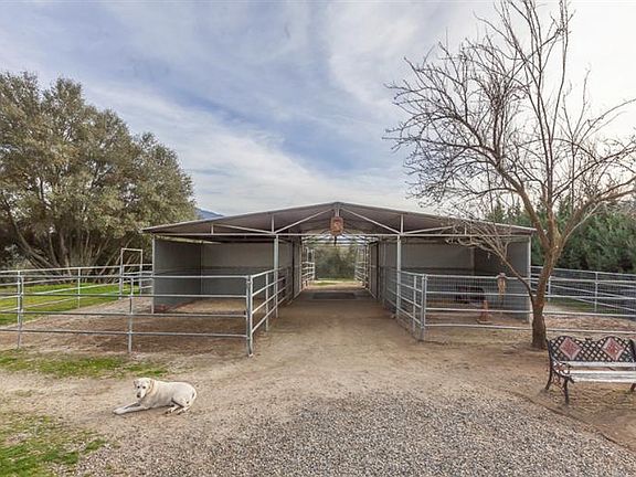 4th image of 45599 Sunrise Dr