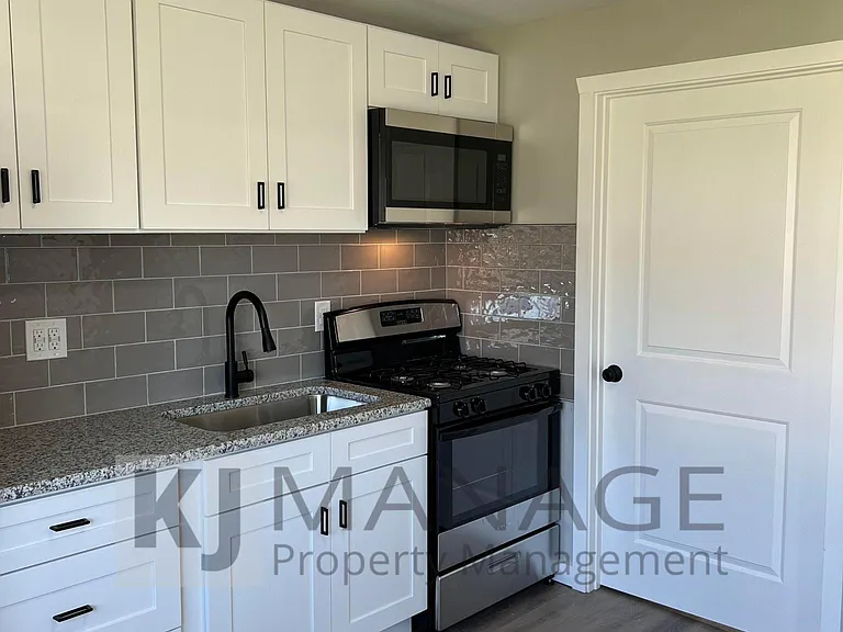 32443 Muskegon Ct — Photo 3