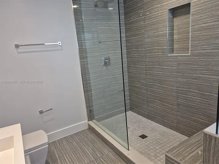 5820 SW 58th Ct — Photo 11