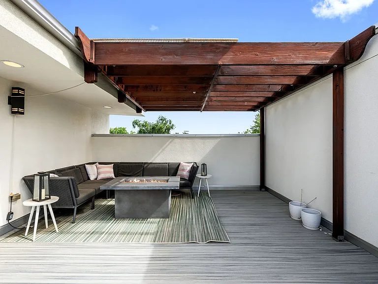 3139 Vallejo St — Photo 24