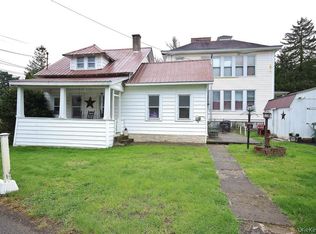 5 Irish Cape Rd, Wawarsing, NY 12458