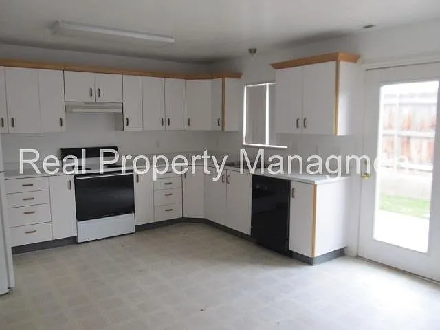 1765 N 200 E #16A-D — Photo 2