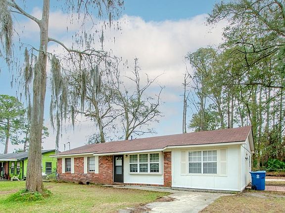 2nd image of 2834 Palamor Dr