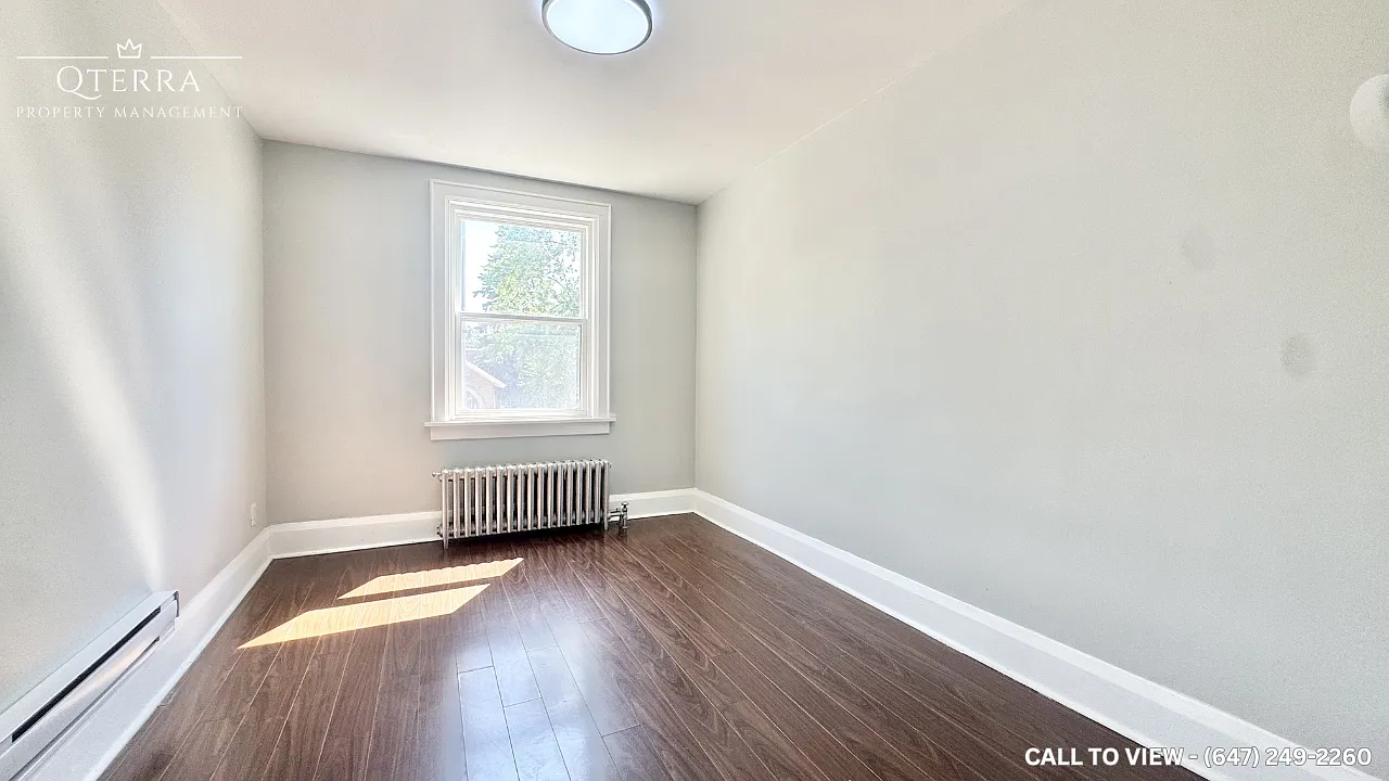 3 bed, 700 sqft, $1,595 — Photo 3