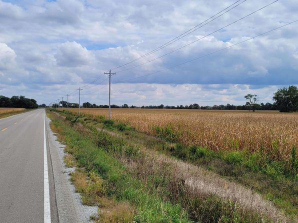 E Schrock Rd, Waterloo, IA 50701