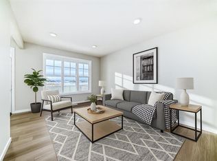 231 S Savoy Lndg SE, Calgary, AB T3S 0E1