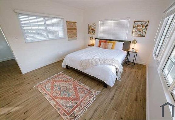 4th image of 5648 Berkshire Dr