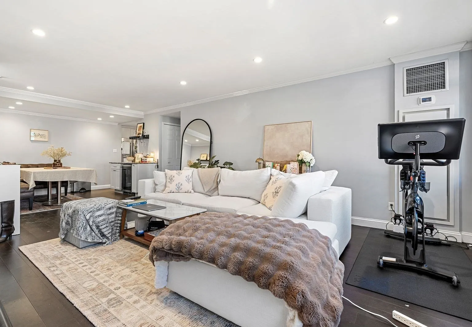 1 bed, 1.0 bath, 785 sqft, $3,650 — Photo 4