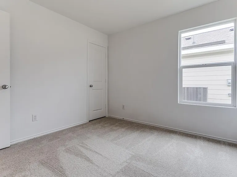 127 Sunflower St — Photo 14