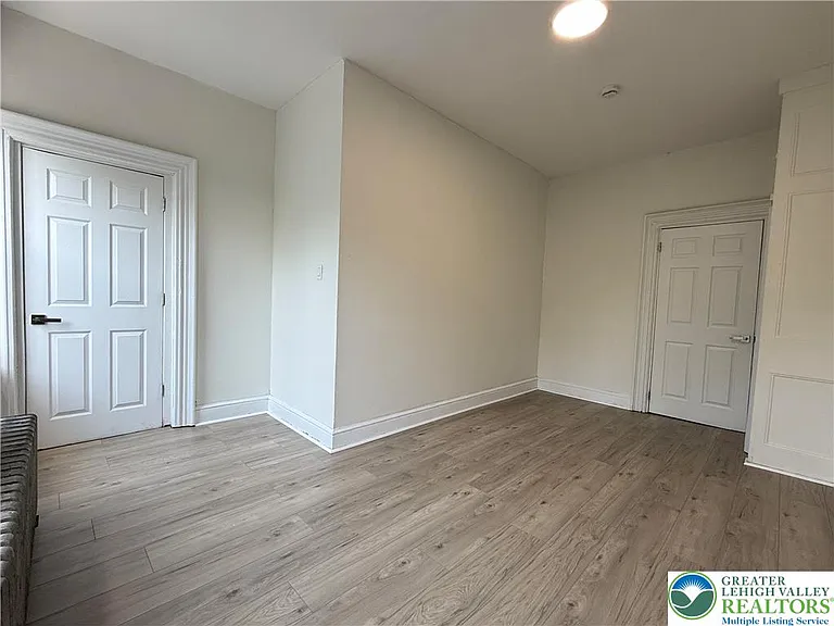 423 Front St #2 — Photo 18