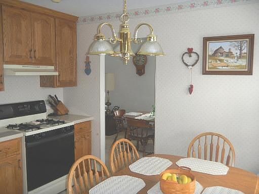 5th image of 19337 Wildwood Ave