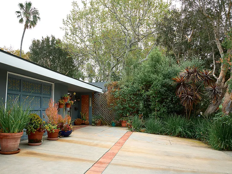 6328 Frondosa Dr — Photo 6