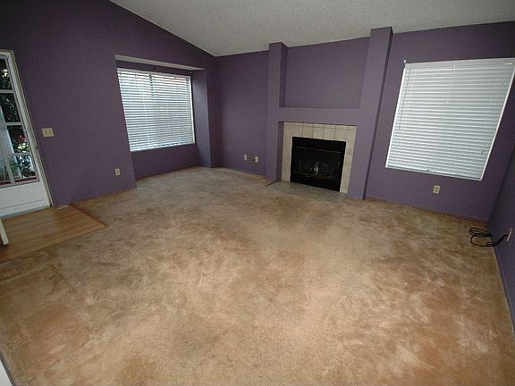 2nd image of 39382 Oak Cliff Dr