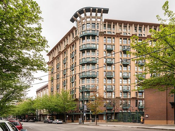 3rd image of 22 Cordova St E #212