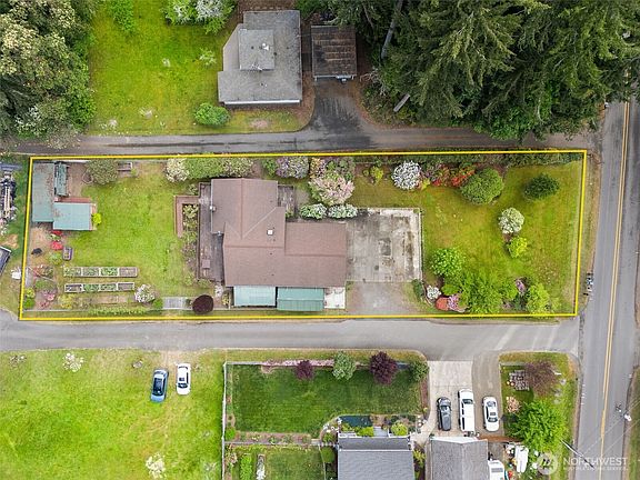 5th image of 10090 Ogle Road NE