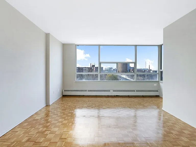 3201 Lawrence Ave E — Photo 9
