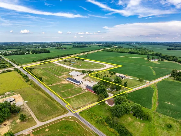 40 S Ballard Rd, Xenia, OH 45385