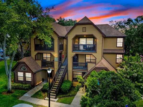 325 Lakepointe 304 Dr, Altamonte Springs, FL 32701