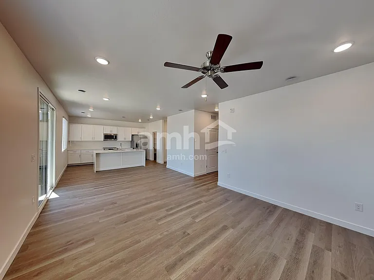 4415 S 97th Dr — Photo 5