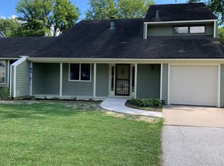 409 W 2nd Ave, Coal Valley, IL 61240