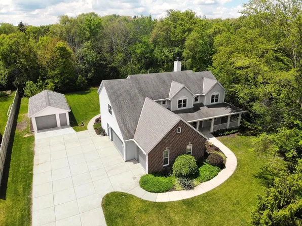 9575 West St Martins ROAD, Franklin, WI 53132