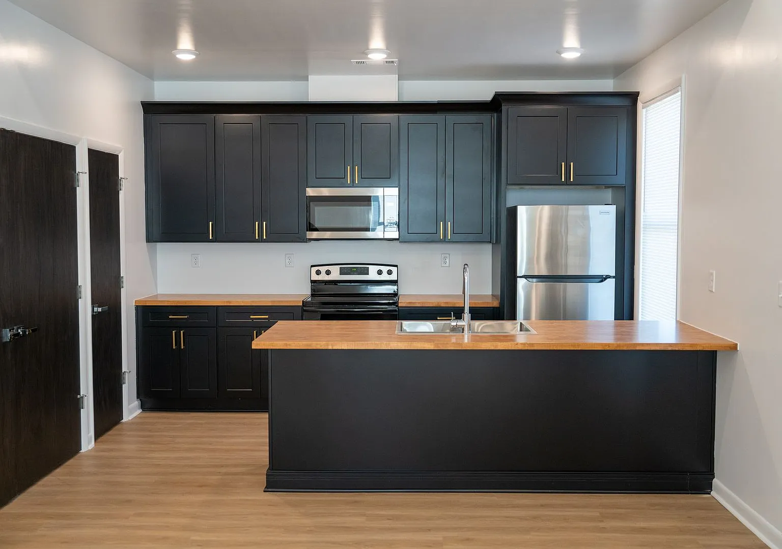 Cottage Court — Photo 2