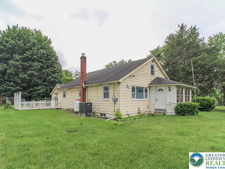 492 Filetown Rd — Photo 1