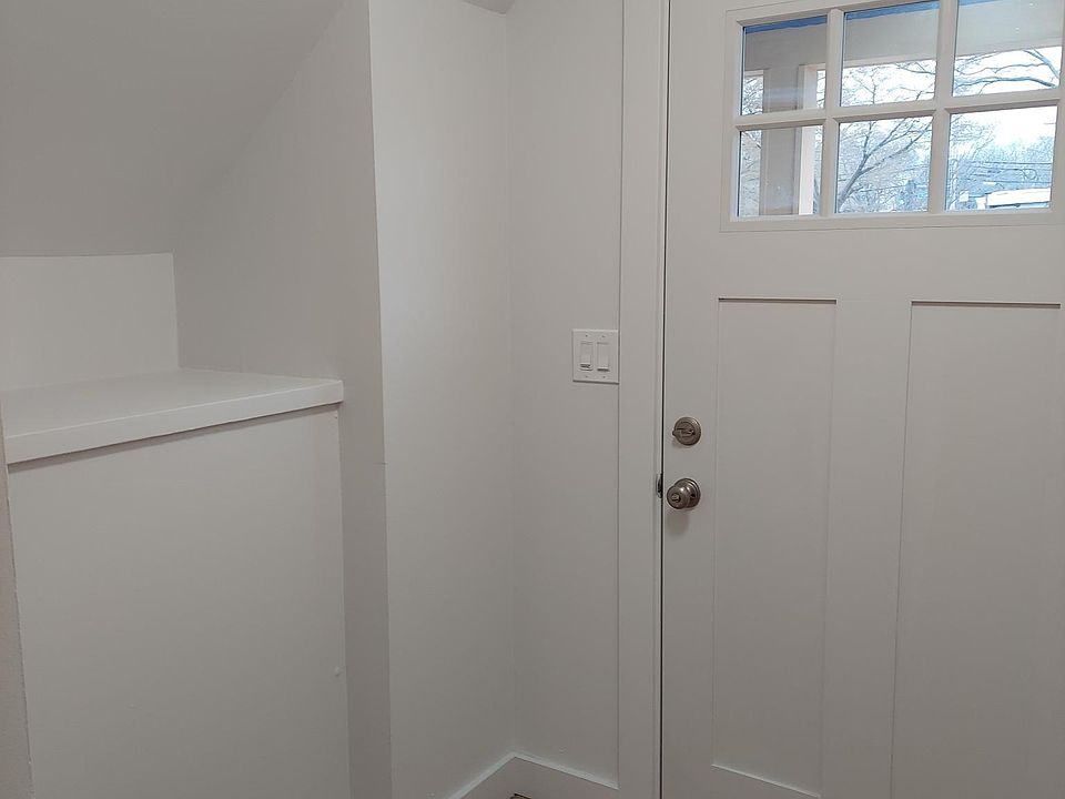 Vestibule entry
