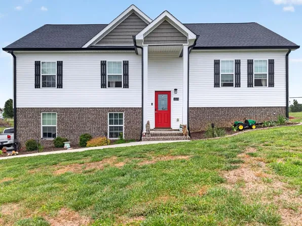 4044 Charlton Sq, Cookeville, TN 38501