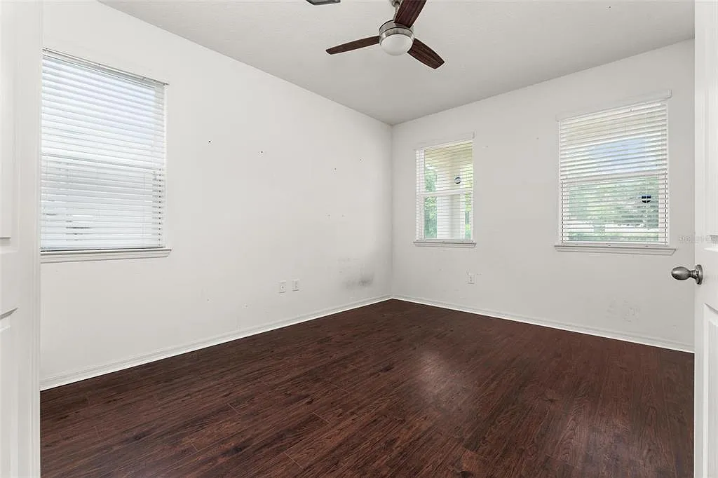5 bed, 5.0 bath, 3626 sqft, $4,000 — Photo 4