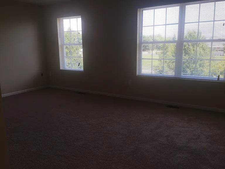 23001 Parkview Dr — Photo 22