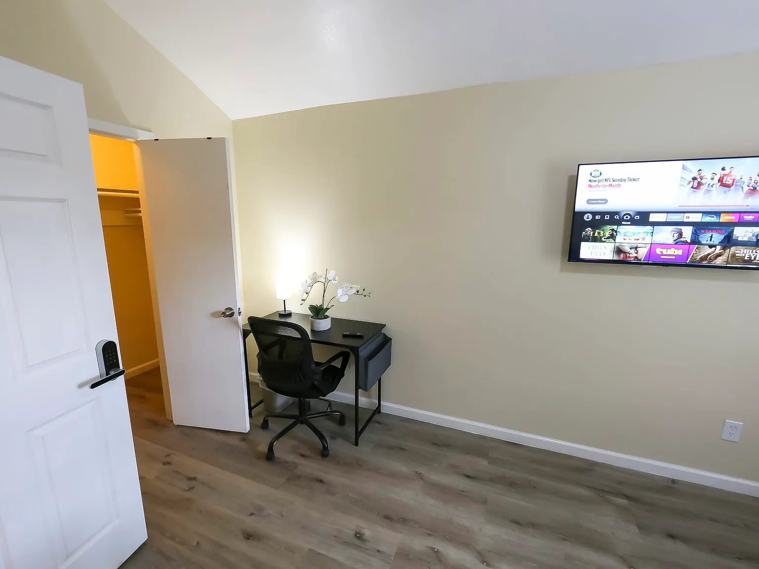 4 bed, 2.0 bath, 1588 sqft, $1,001 — Photo 4