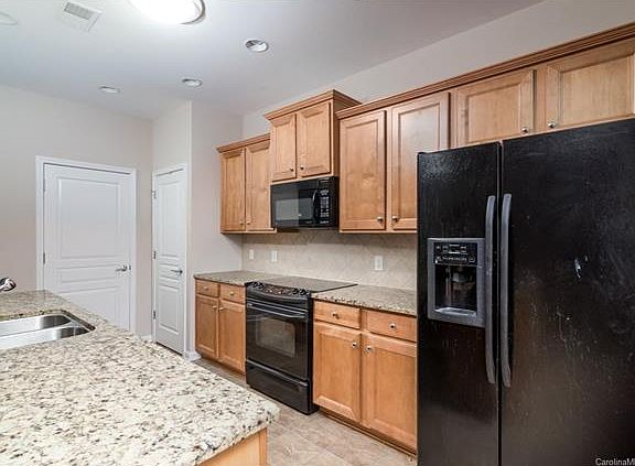 5th image of 14321 Stonewater Ct