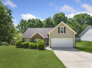 6220 Mount Salem Cir, Flowery Branch, GA 30542