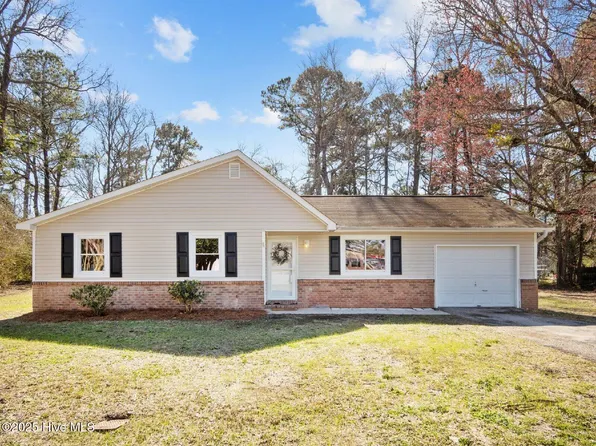 106 Cypress Court, Jacksonville, NC 28540