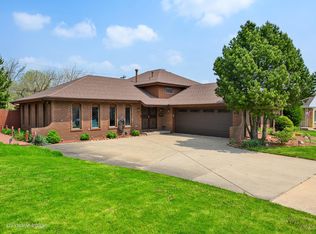 247 W Memorial Dr, Chicago Heights, IL 60411
