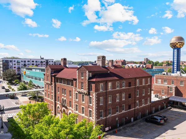 535 Locust St APT 202, Knoxville, TN 37902