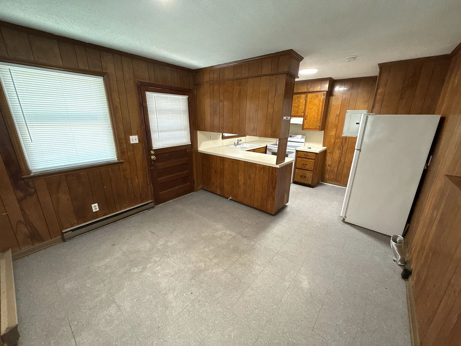 401 Kern Street - D — Photo 2