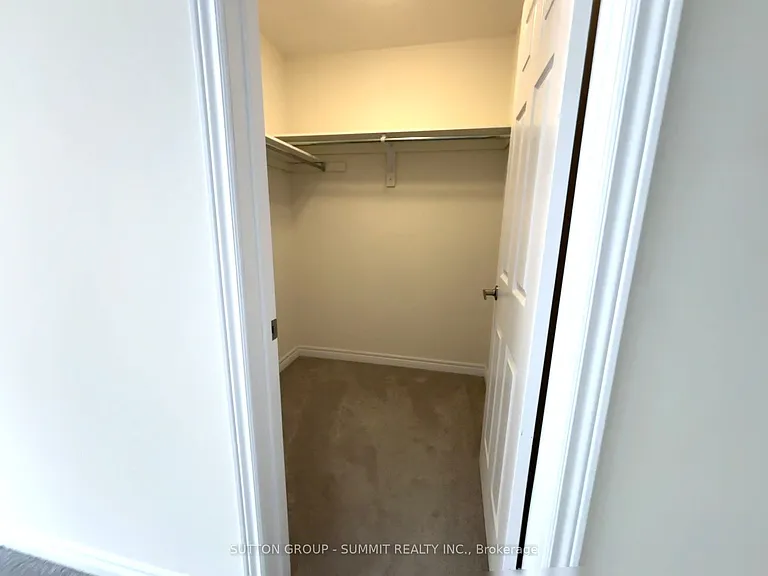 109 Benadir Ave — Photo 27