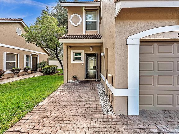 2nd image of 5529 NW 90th Avenue