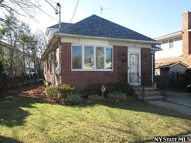 1st image of 34 Franklin Ave