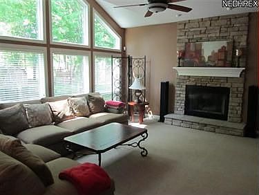 3rd image of 3164 Oakwood Trl