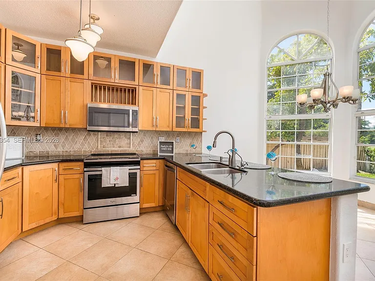 5132 NW 106th Ave — Photo 13