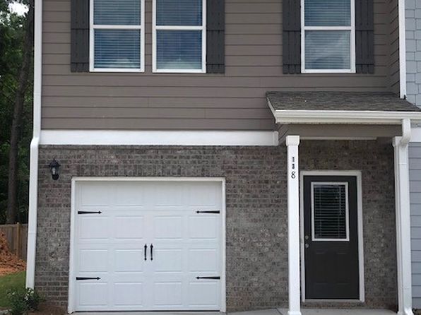138 Village Green Dr, Adairsville, GA 30103