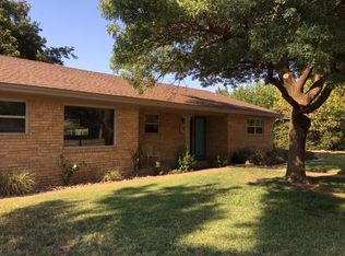 2504 N 3rd St, Tahoka, TX 79373