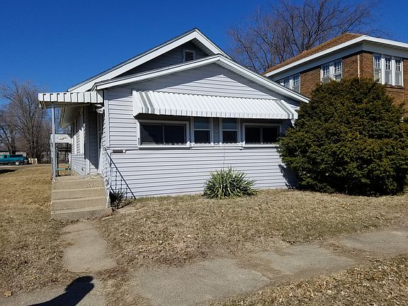 2nd image of 1624 Columbia Ave